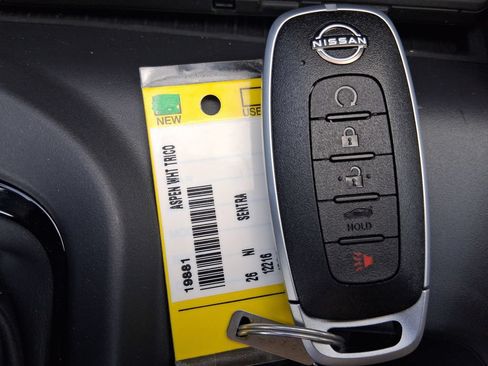 New 2026 Nissan Sentra SR w/ SR Premium Package FWD image 39