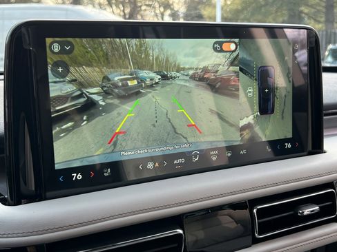 New 2026 Lincoln Aviator AWD w/ Jet Appearance Package image 19