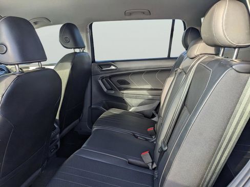 Certified 2023 Volkswagen Tiguan SE image 16