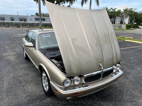 Used 2000 Jaguar XJ8 RWD image 26