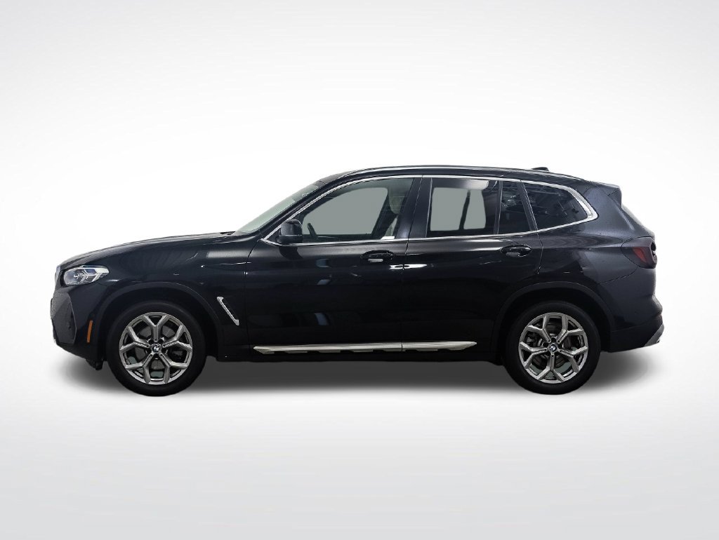 Certified 2024 BMW X3 xDrive30i w/ Premium Package AWD/4WD image 2