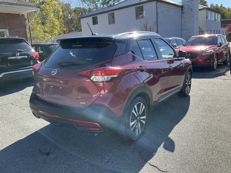 Used 2019 Nissan Kicks SR FWD image 5