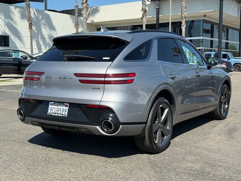 Used 2023 Genesis GV70 2.5T Sport Prestige w/ Sport Prestige Package image 10