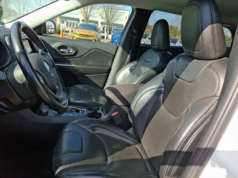 Certified 2020 Jeep Cherokee Limited image 24