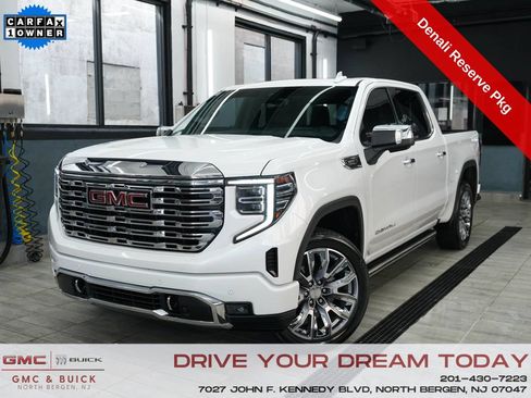 Used 2023 GMC Sierra 1500 Denali w/ Denali Reserve Package AWD/4WD image 1