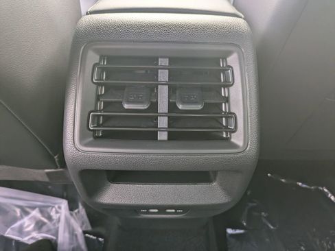 New 2026 Volkswagen Tiguan SE R-Line AWD/4WD image 30
