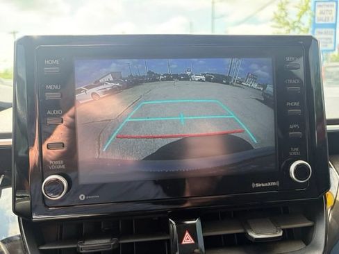 Used 2022 Toyota Corolla LE FWD image 22