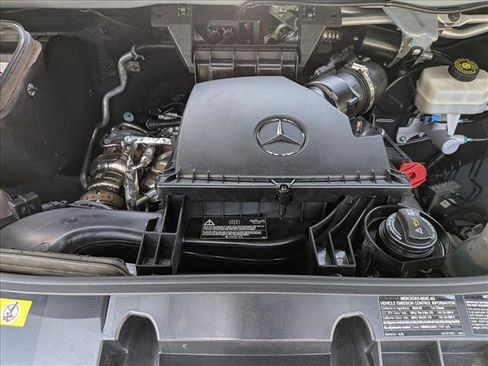 Used 2023 Mercedes-Benz Sprinter 2500 w/ Acoustic Package image 21