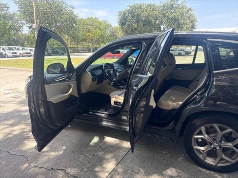Used 2020 BMW X3 xDrive30i w/ Premium Package AWD/4WD image 11
