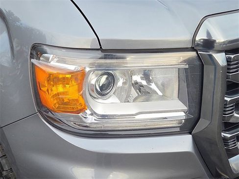 Used 2021 GMC Canyon AT4 w/ Driver Alert Package image 9