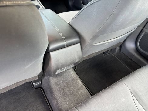 Used 2025 Nissan Altima 2.5 SV FWD image 23