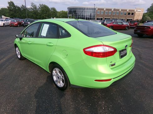 Used 2014 Ford Fiesta SE FWD image 5