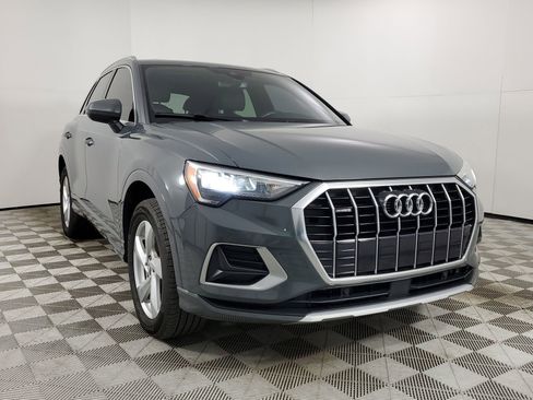 Used 2020 Audi Q3 2.0T Premium w/ Convenience Package image 2