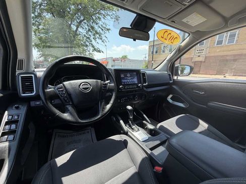 Used 2022 Nissan Frontier SV AWD/4WD image 19