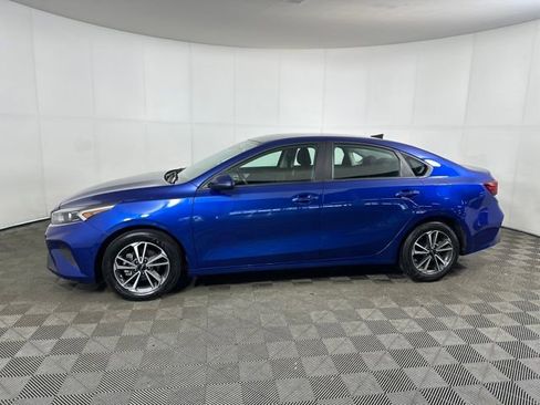 Used 2024 Kia Forte LXS w/ LXS Technology Package image 6