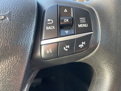 Used 2020 Ford Escape SE image 21