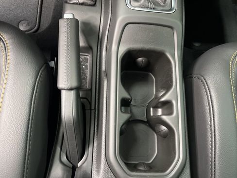 New 2026 Jeep Gladiator Sahara image 17