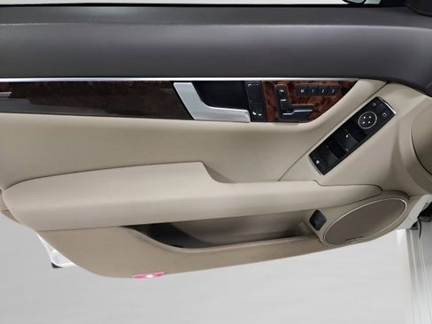 Used 2014 Mercedes-Benz C 300 4MATIC Sedan image 23
