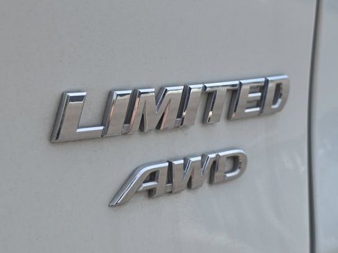 Used 2019 Toyota RAV4 Limited w/ Advanced Technology Package AWD/4WD image 14