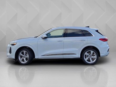 New 2025 Audi Q5 Premium Plus image 3