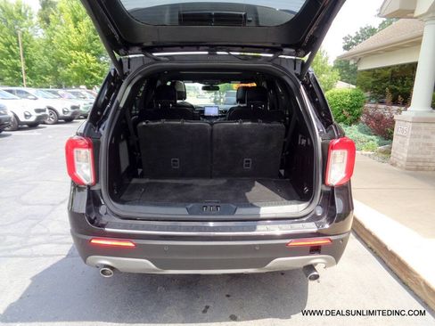Used 2020 Ford Explorer Limited AWD/4WD image 25