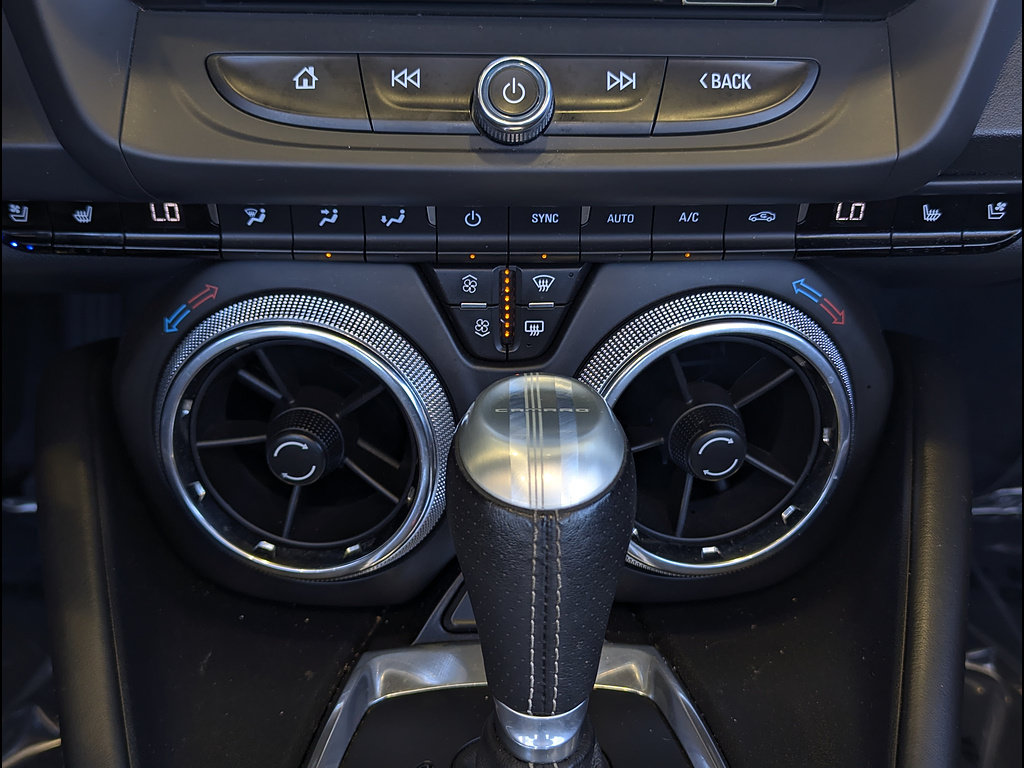 Used 2016 Chevrolet Camaro SS RWD image 33