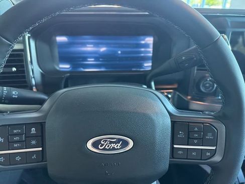 Used 2025 Ford F350 Lariat w/ Lariat Ultimate Package image 4