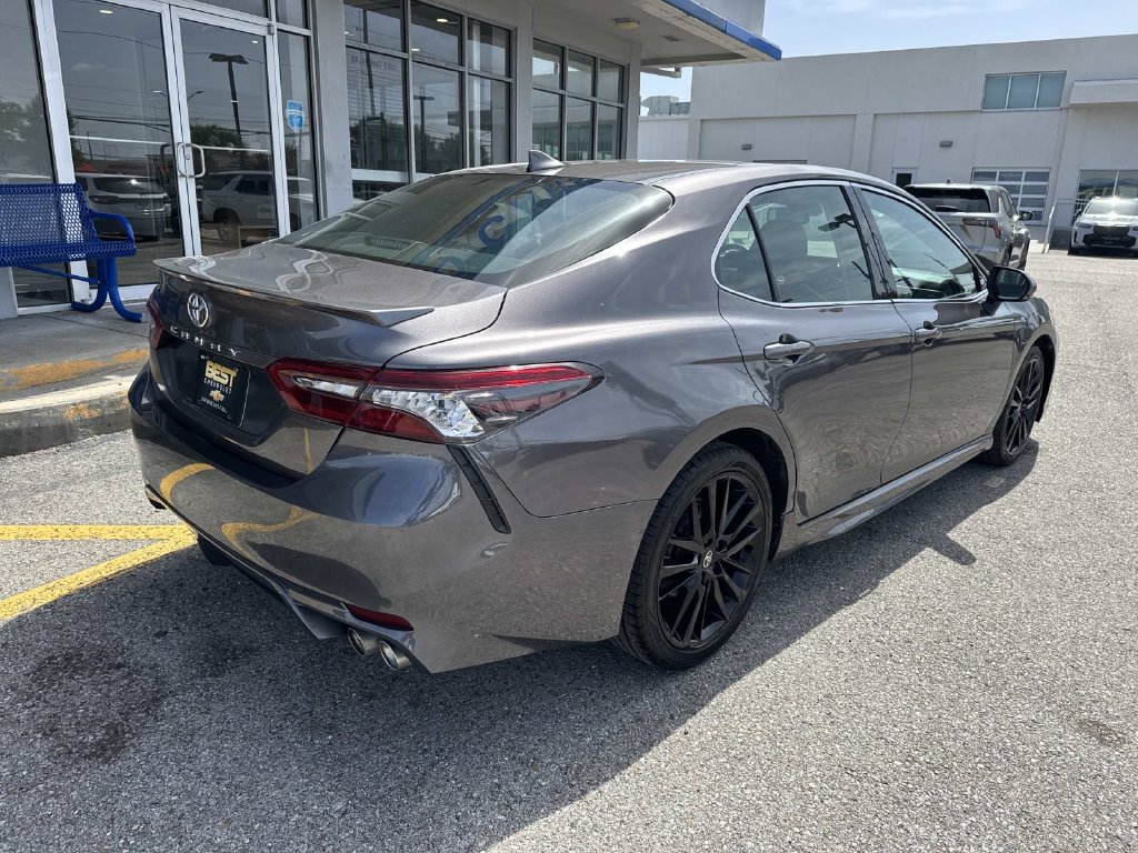 Used 2024 Toyota Camry XSE FWD image 8