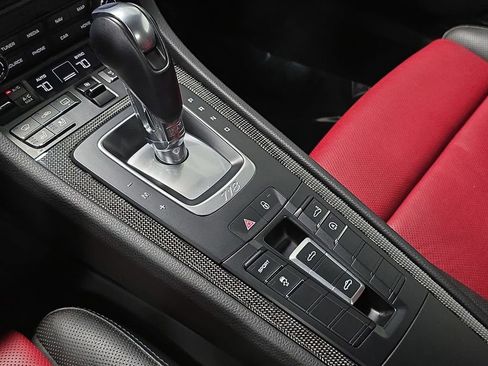 Used 2017 Porsche 718 Boxster S RWD image 19