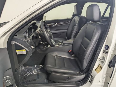 Used 2014 Mercedes-Benz C 250 Sedan image 12