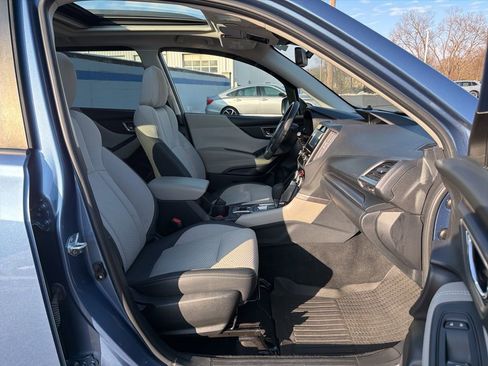 Used 2023 Subaru Forester Premium image 26