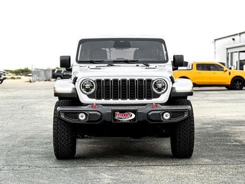 New 2026 Jeep Wrangler Unlimited Rubicon AWD/4WD image 2