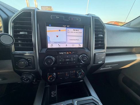 Used 2019 Ford F150 XLT w/ Equipment Group 302A Luxury AWD/4WD image 40