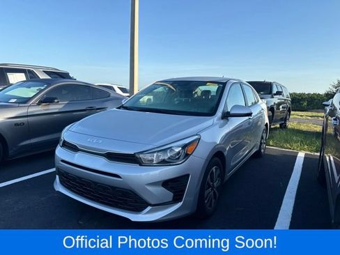 Used 2022 Kia Rio S w/ Technology Package FWD image 2
