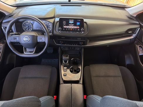 Used 2025 Nissan Rogue SV image 20