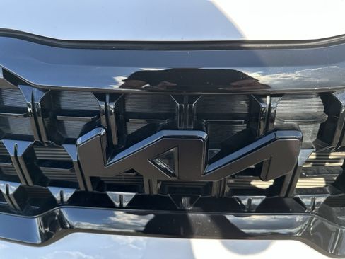 Used 2025 Kia Telluride EX X-Line AWD/4WD image 26