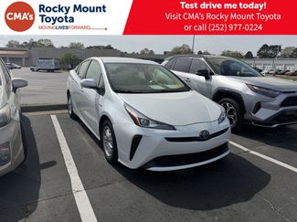 Used 2021 Toyota Prius L Eco video 1