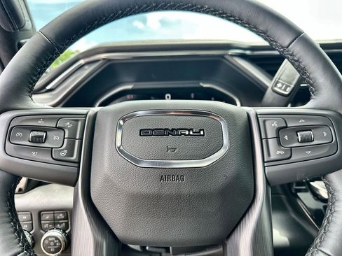 New 2026 GMC Sierra 2500 Denali Ultimate AWD/4WD image 33