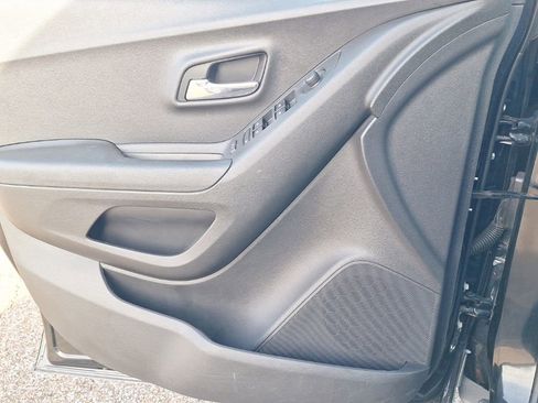 Used 2019 Chevrolet Trax LT image 26