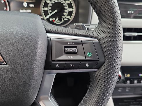 New 2026 Mitsubishi Outlander SE image 15