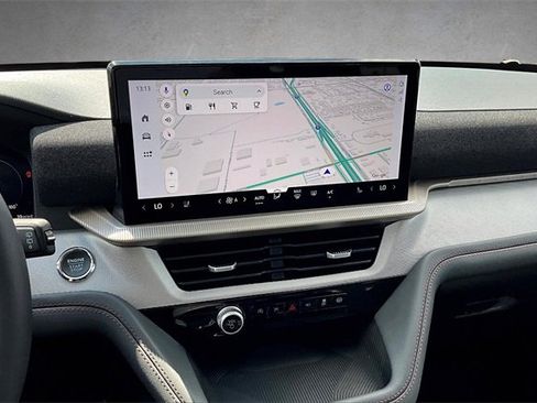 New 2025 Ford Explorer Active w/ Active Comfort Package image 7