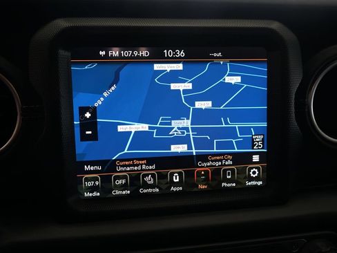 Used 2023 Jeep Wrangler Unlimited Sahara w/ Cold Weather Group AWD/4WD image 8