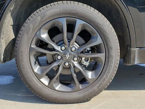 Used 2022 Dodge Durango GT image 28