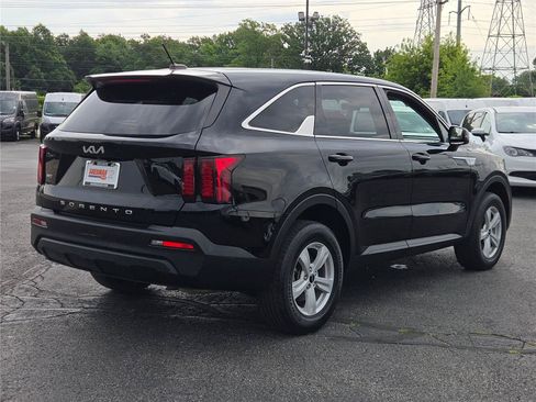 Used 2022 Kia Sorento LX AWD/4WD image 18