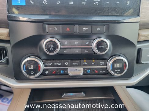 Used 2024 Ford Expedition Max Limited image 24