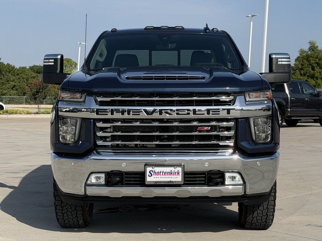 Used 2020 Chevrolet Silverado 2500 LTZ w/ LTZ Premium Package AWD/4WD image 7