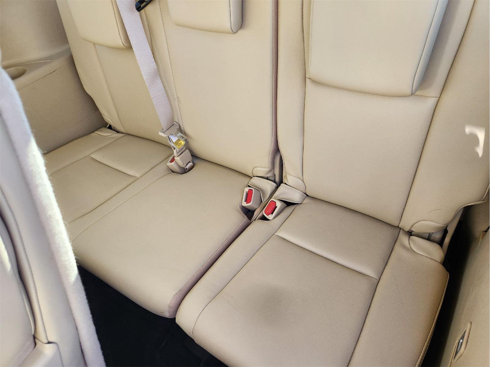 Used 2019 Toyota Highlander Limited FWD image 32