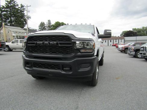 Used 2023 RAM 2500 Tradesman AWD/4WD image 2