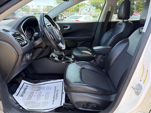 Used 2019 Jeep Compass Latitude AWD/4WD image 9