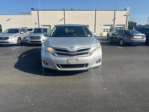 Used 2014 Toyota Venza LE AWD/4WD image 5
